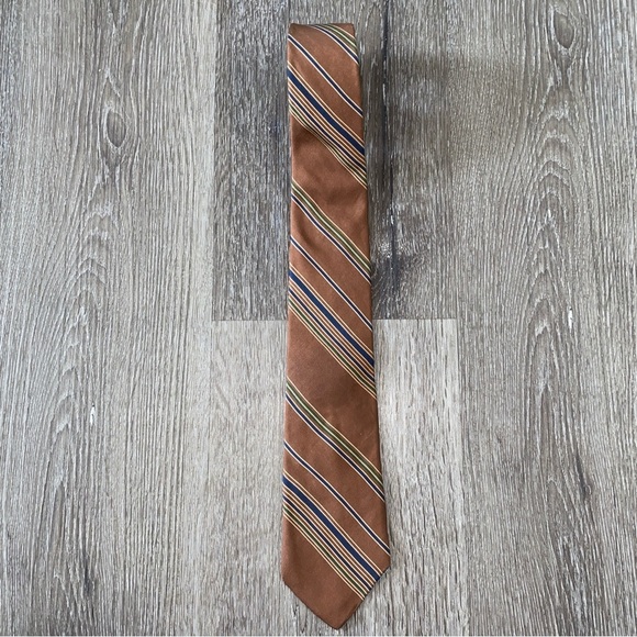YVES SAINT LAURENT 100% silk necktie YSL vintage tie - Picture 1 of 4